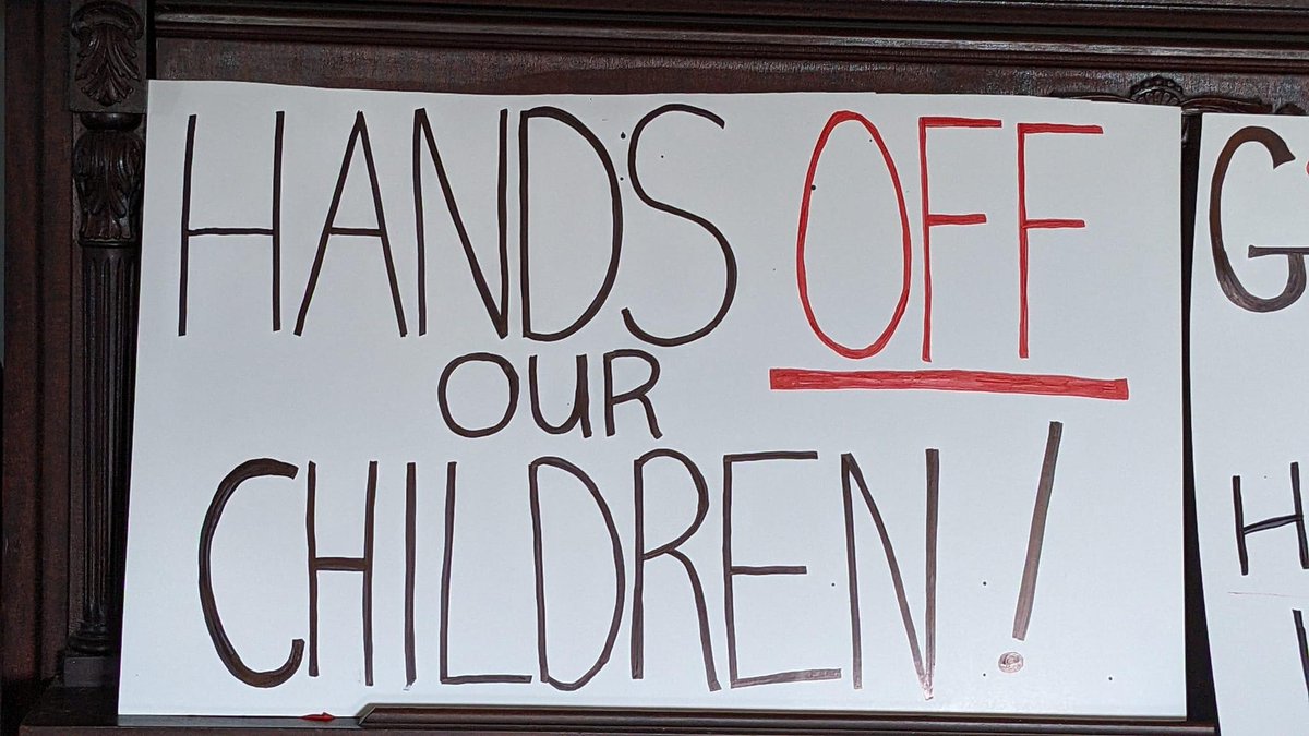 christinee28's tweet photo. I’m so proud of my sister and my Dad ❤️ They made signs for tomorrow.
#1MillionMarch4Children #keepitpeaceful #nohate https://t.co/YUtTkAjSwq
