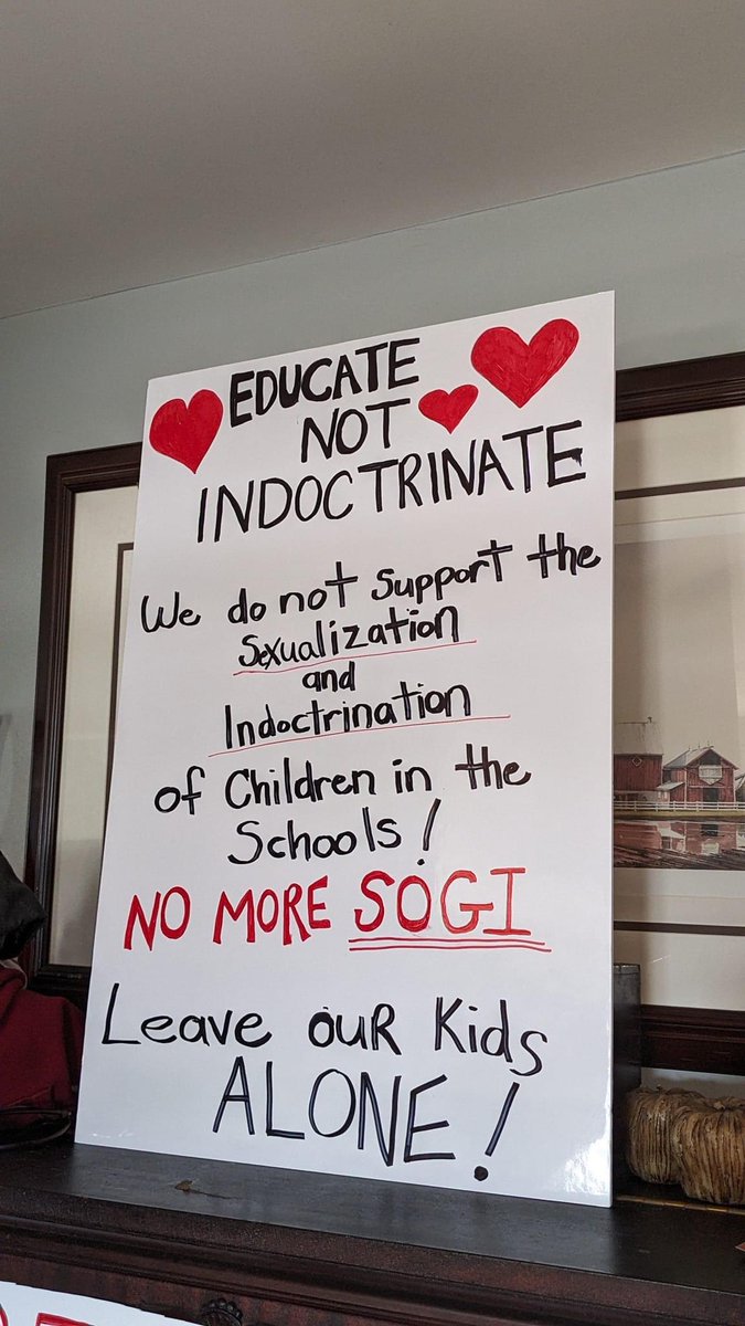 christinee28's tweet photo. I’m so proud of my sister and my Dad ❤️ They made signs for tomorrow.
#1MillionMarch4Children #keepitpeaceful #nohate https://t.co/YUtTkAjSwq
