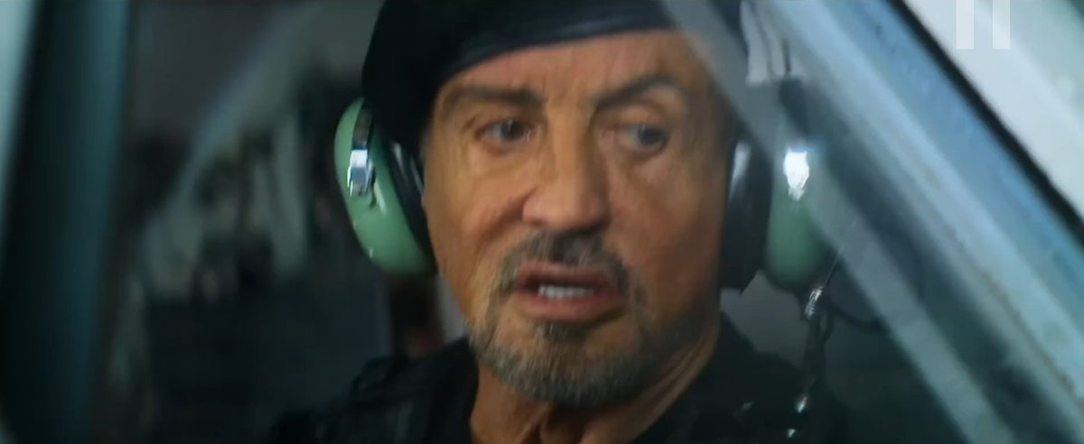WatchmenID's tweet photo. Sayangnya, adegan aksi yang bagus ga bisa menyelamatkan film ini, karena script adalah tulang punggung sebuah film™️

Ceritanya generic banget, kayak ditulis pake chatGPT 😅 https://t.co/szvkraIpuh