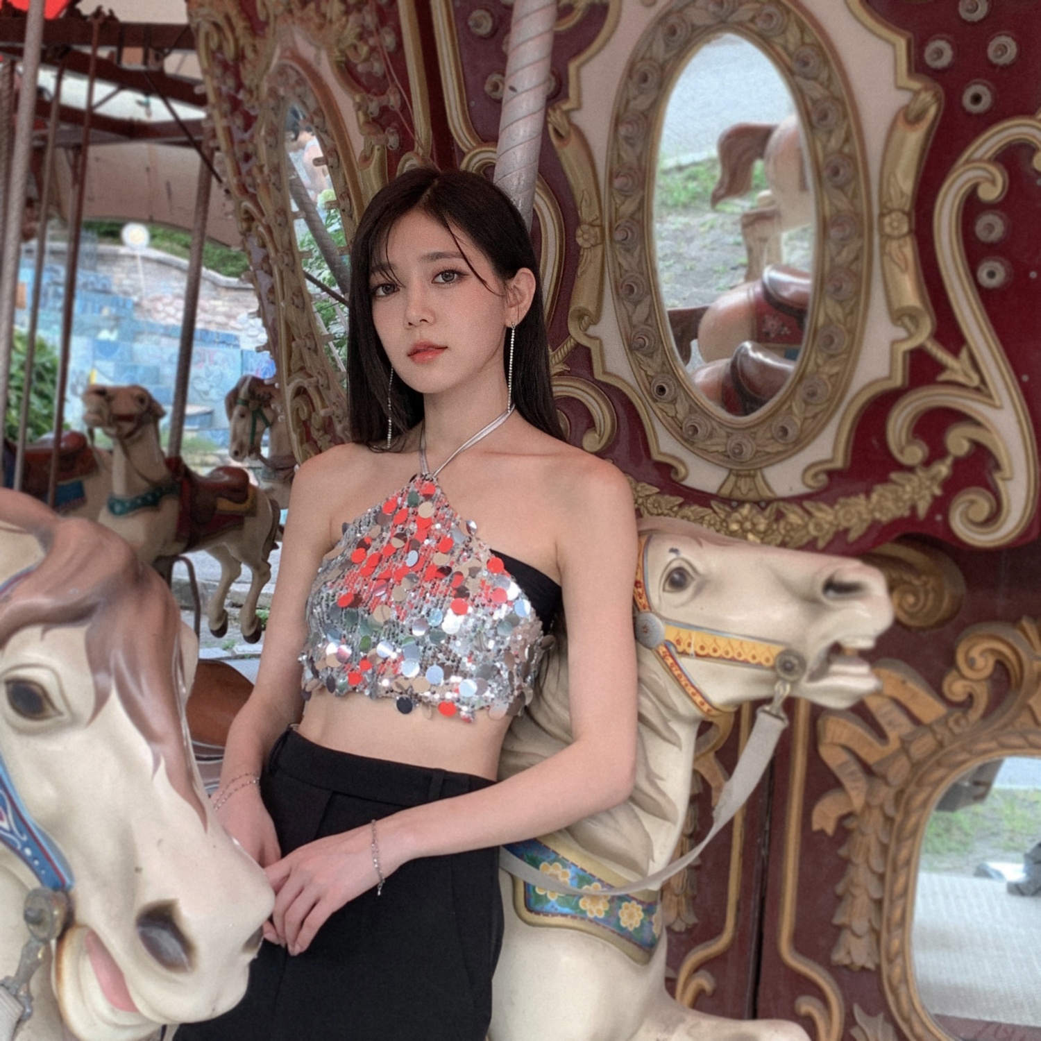 F6cKUHNaMAAac34?format=jpg&name=large