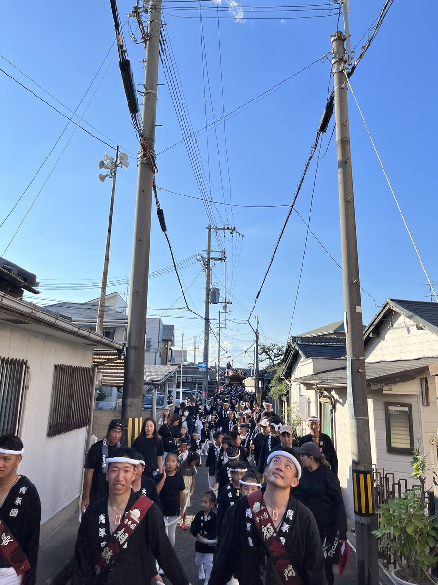daidouchou's tweet photo. お疲れ様です！
春木地区　大道町青年団です🇯🇵

令和伍年度　大道町だんじり祭
事故なく怪我なく笑顔いっぱいで無事に終える事ができました！

子どもからお年寄りまで
皆んなが楽しむ大道町らしい祭ができました😊
青年団を支えて下さった全ての方々に感謝を申し上げます。
また来年🔥 https://t.co/r0JyIyf8kp
