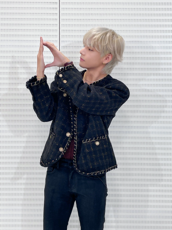 riika77823706's tweet photo. BTS Vテテのインタビューが
今日のZIPとDyaDayで放送されました✨
2日連続日本のテレビでテテがみれて幸せ😚
日本語で話してくれるテテちゃん💜
インタビュー放送動画はこちら⬇️
https://t.co/bDi7BDs7f5
#BTS #BTSV #テテ #テヒョン #ZIIP #DayDay #KimTaehyung #THETIME https://t.co/3llP9196cf