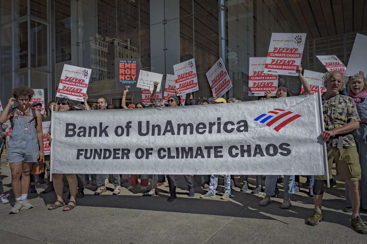 @reporters_co @tapasya_umm @nit_set Do you know what your money is being used for? If you bank w
@BankofAmerica
your hard-earned money could be helping write the checks to major fossil fuel companies. To be exact, BofA funneled $279+ BILLION into fossil fuels in the last 7 years. #DefundClimateChaos