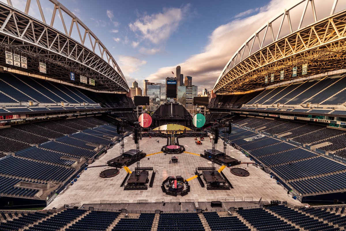 See you tomorrow… #ColdplaySeattle