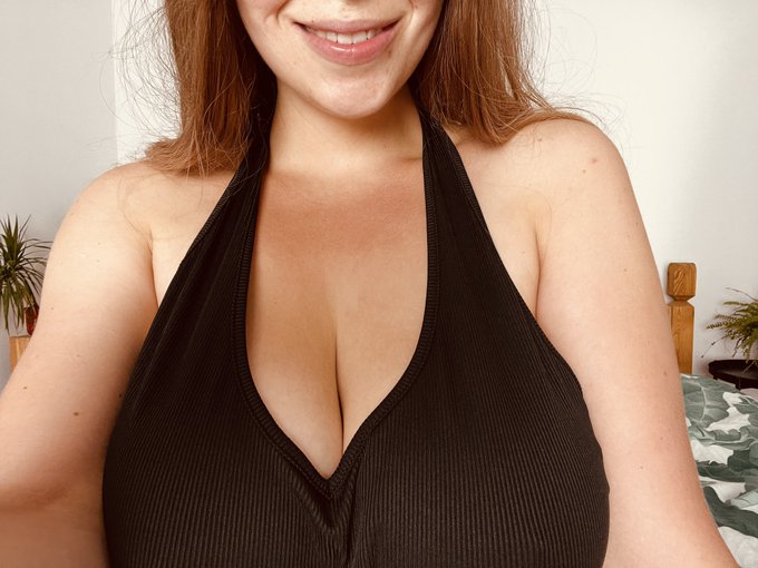 Start the day with your favorite wife ☺️  #cleagave #OOTD #wife https://t.co/du5HE49L0F<a href="/tag/cleagave"class="tags">#cleagave</a><a href="/tag/ootd"class="tags"><span>#ootd</span></a><a href="/tag/wife"class="tags"><span>#wife</span></a>