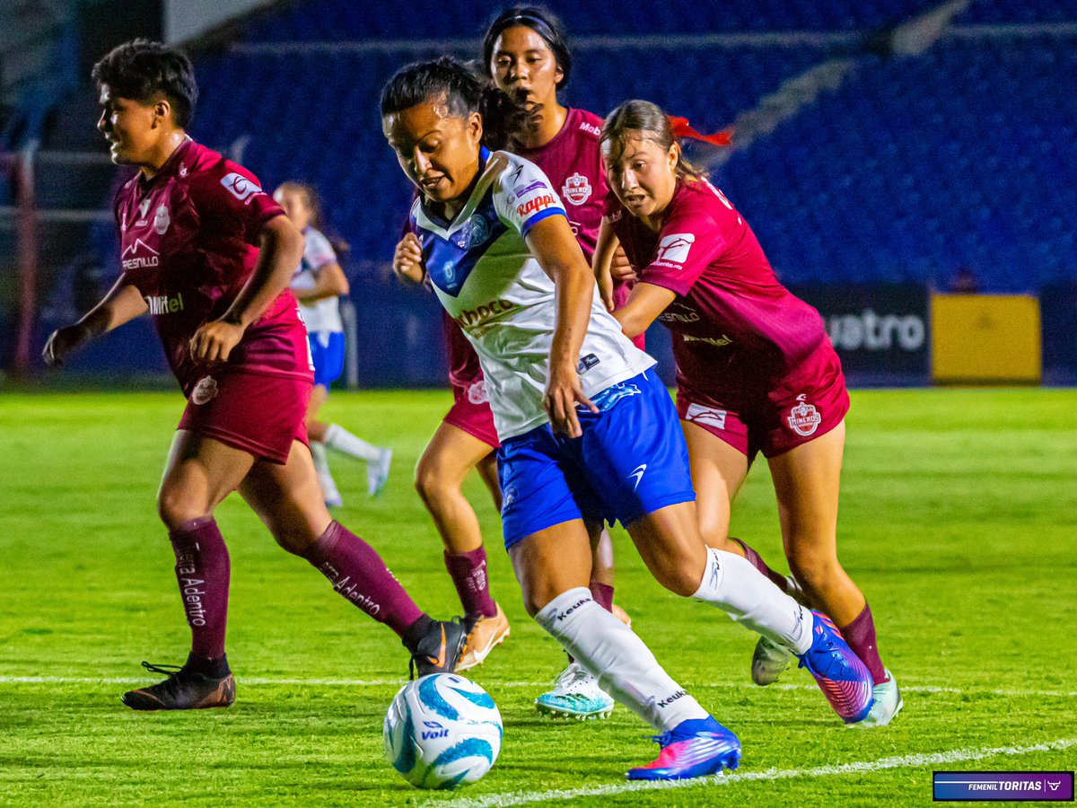 ToritasCelayaCD's tweet photo. 📸 | Galería final del partido de vuelta de la #CopaRedCola. 😎

¡Somos campeonas! 🔥

#CelayaSomosToros 🤘🏼 https://t.co/XiQbWbLNbP