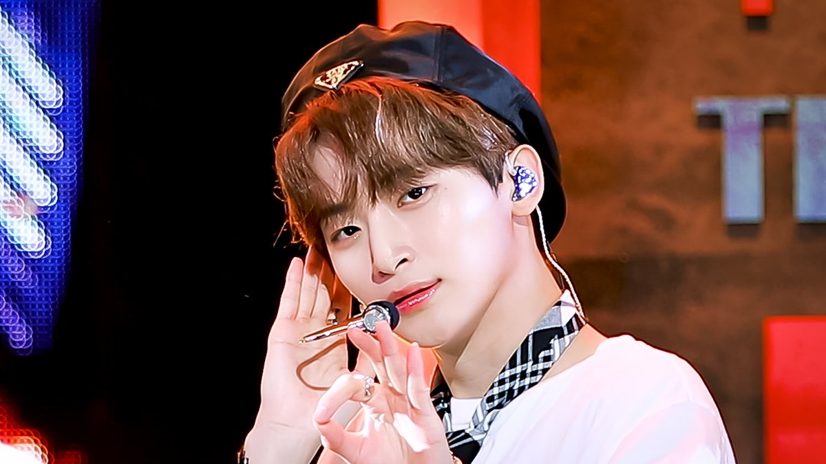 CRAVITY 정모 'Ready or Not' 페이스캠📹

Full📺programs.sbs.co.kr/enter/gayo/cli…

#인기가요 #inkigayo #CRAVITY #크래비티 #정모 #Ready_or_Not <a href="/CRAVITYstarship/">CRAVITY OFFICIAL</a>