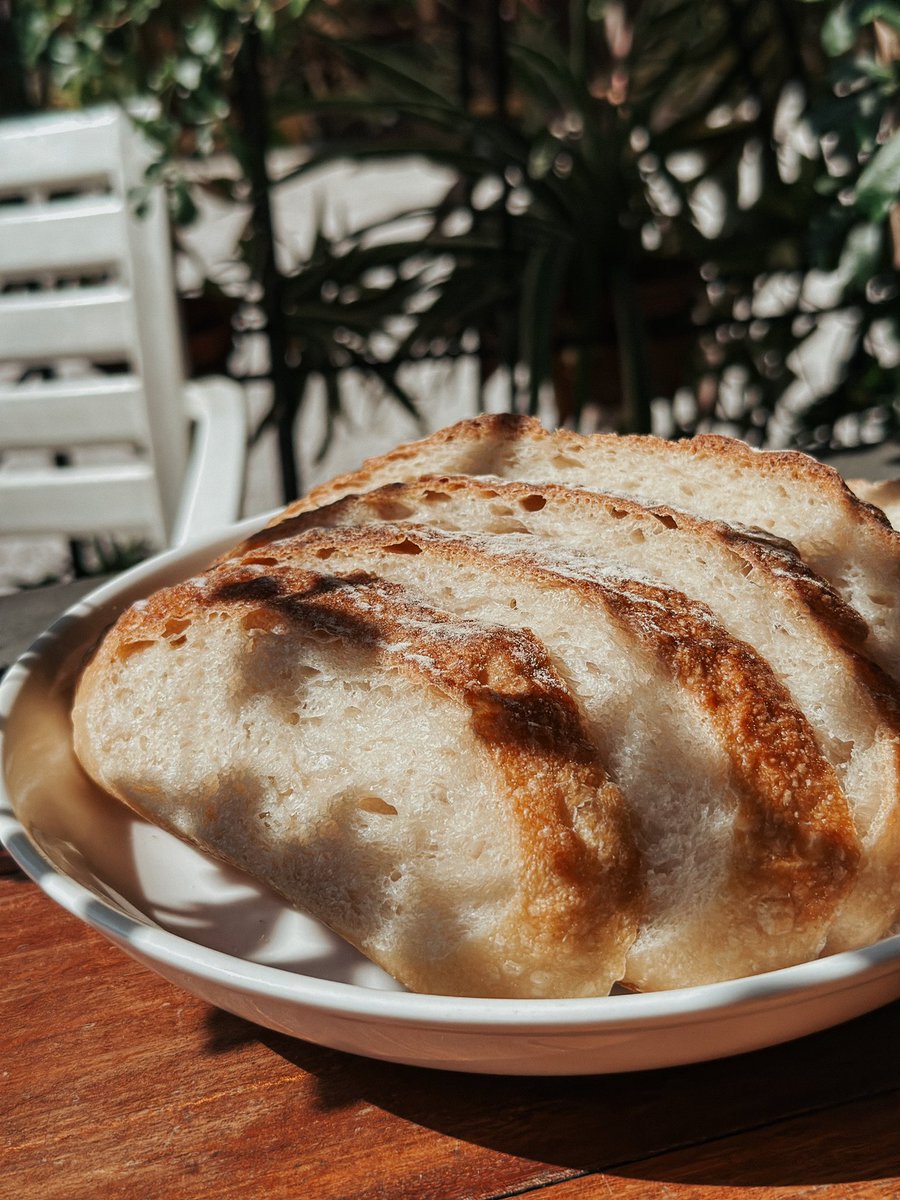 tedboybakery's tweet image. ❤️ Sourdough for a sweet picnic at the park! 
That will be on my checklist for this weekend activities ❤️‍🔥
 #tedboy #sourdough #picnic #playground
