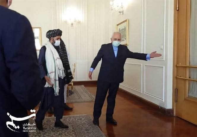 ولس اوس غيږ درکړي که څه وکړي خوشحاله دی ډير؟

ډير متاثره ستا له دې امن جماله دی ډير
❤️