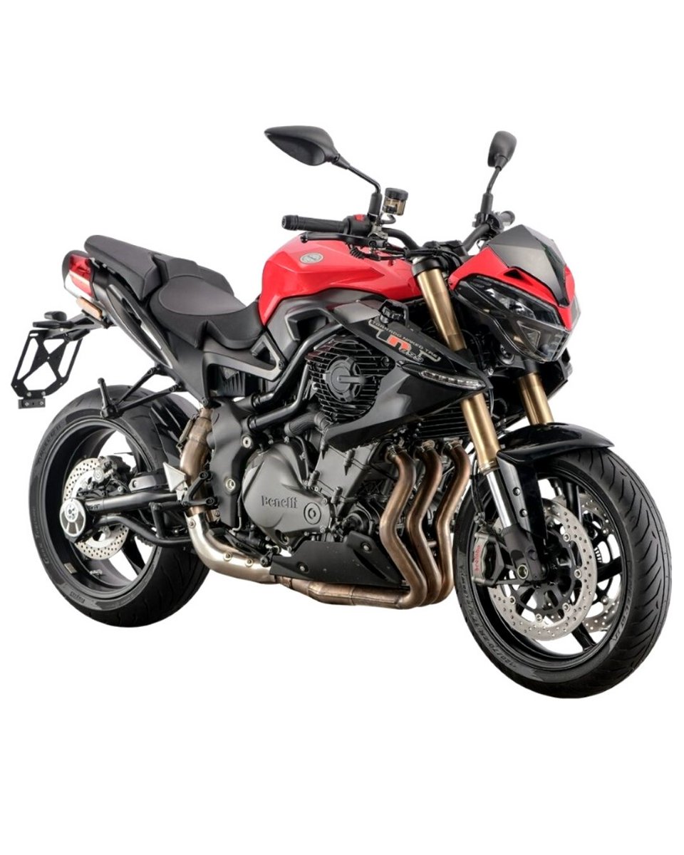 autotechlite's tweet photo. #benelli TNT 899🔥..The best looking flagship nakedsports from Benelli🔥..the true beast looking bike ever made!!.. should Launch in India??
.
@autotechlite 🇮🇳 for more amazing daily posts follow our page
.
#benellitnt #tnt #tnt899 #benellitnt899 #benelliarmi #benelliusa #bikes https://t.co/2I7Nkcy41f