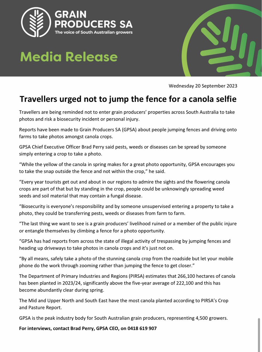 GrainProducerSA's tweet image. Don’t jump grain producers’ fences for a canola selfie! We’ve received reports of this happening and are reminding travellers to take a photo safely…but from the other side of the fence #biosecuritymatters
