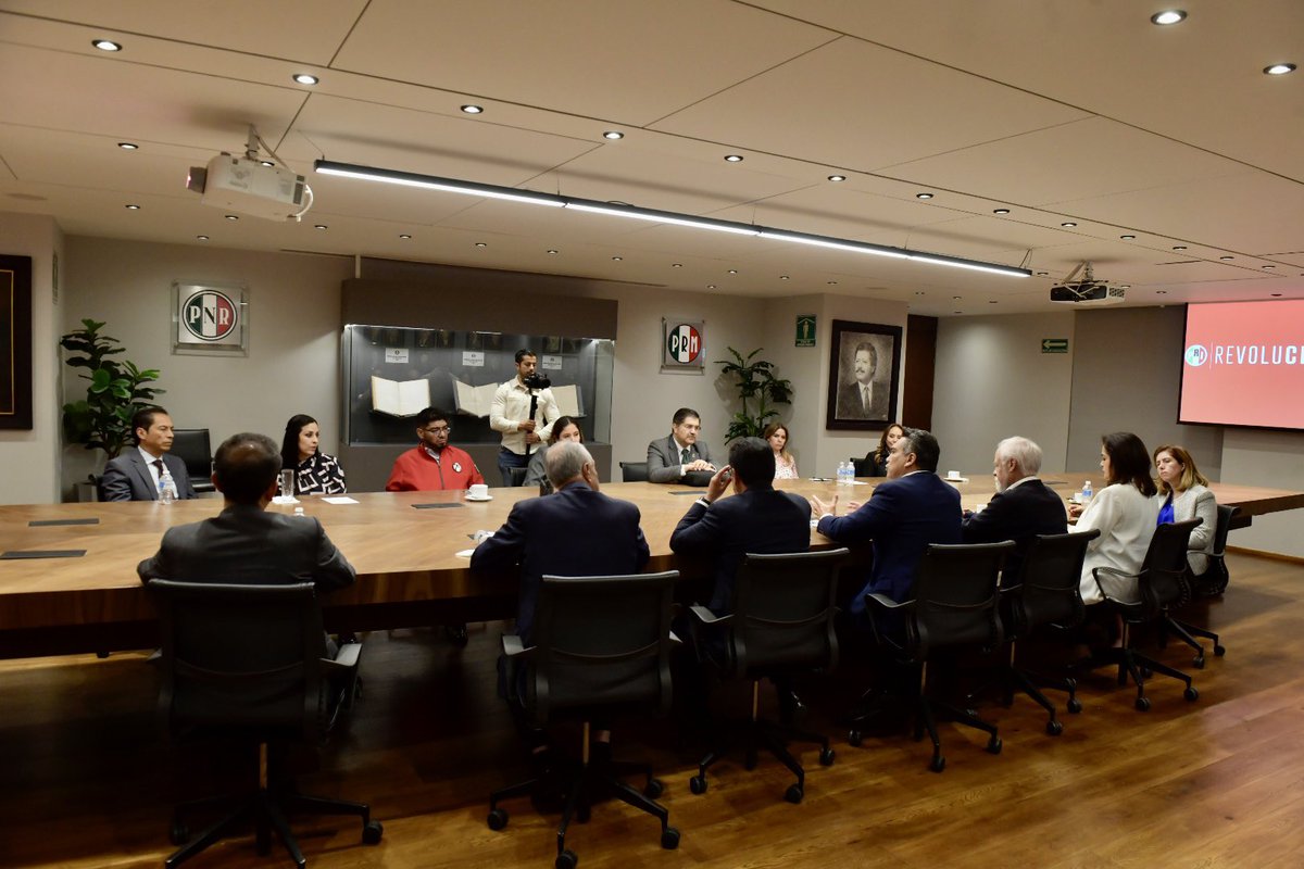 Alejandro Moreno tweet media