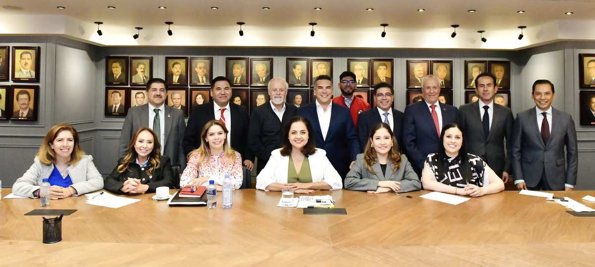 Alejandro Moreno tweet media