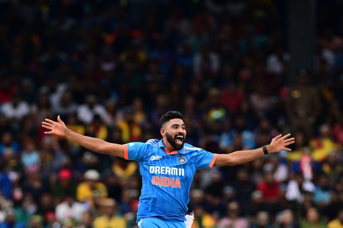 ManpalSuthar1's tweet image. Mohammed Siraj becomes the number 1 ranked ODI bowler. 

- The Miyan Magic in ODIs.