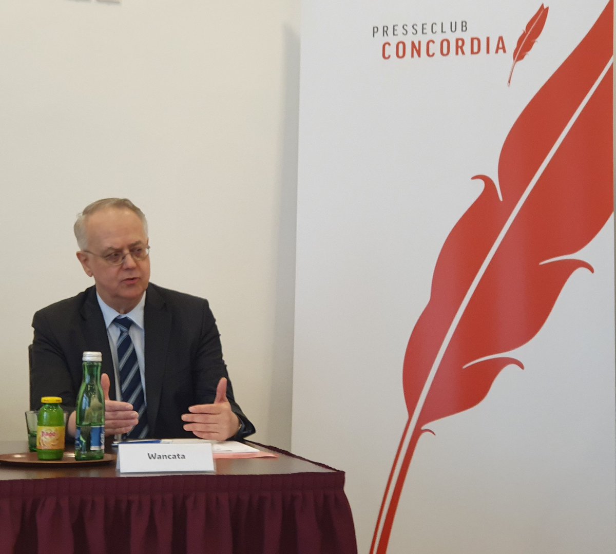 Prof J Wancata, Leiter der Univ Klinik Psychiatrie an der <a href="/MedUni_Wien/">MedUni Wien</a>: " Zu den großen Herausforderungen für die europäische Psychiatrie in den nächsten Jahren gehören Long-COVID, Klimawandel und die Versorgung von Geflüchteten und Vertriebenen !"