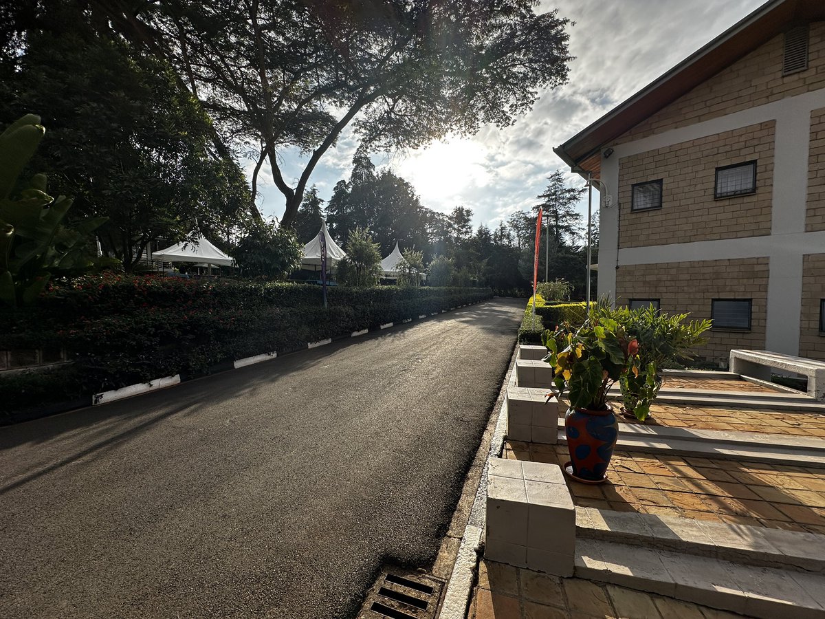 Morning everyone. Just arrived at the Kenya EdTech summit. Excited for a day of learning and collaboration.
@edtechsummit2023