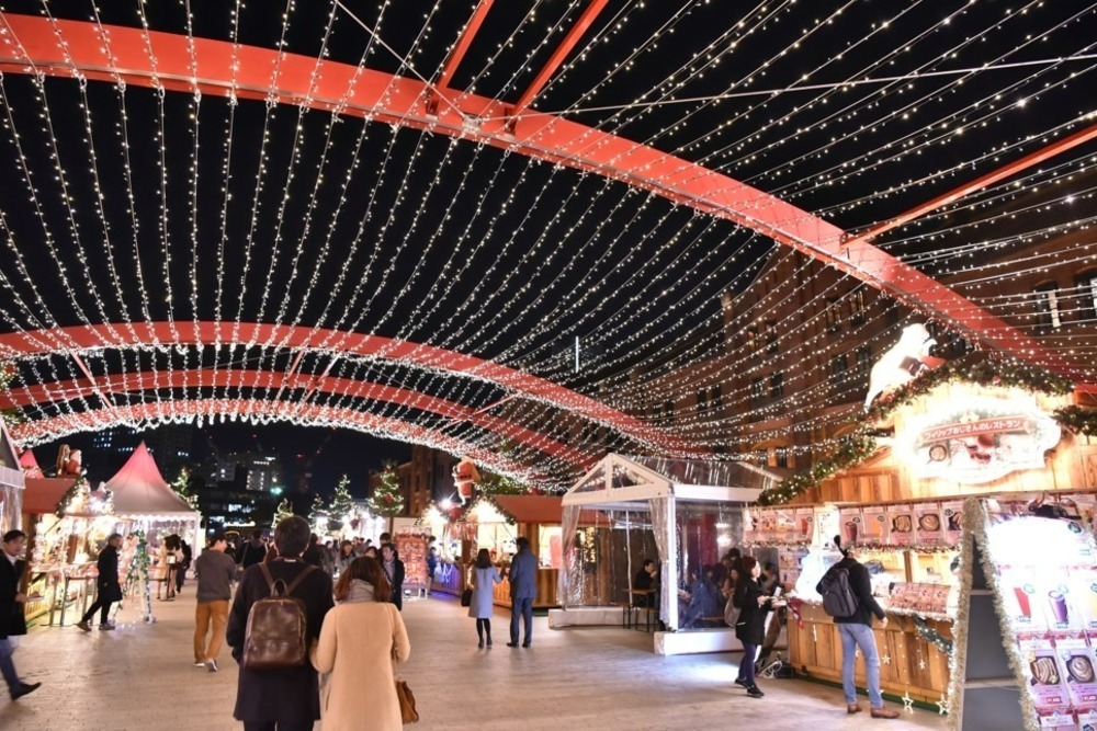 fashionpressnet's tweet photo. 横浜⾚レンガ倉庫で2023年クリスマスマーケット開催決定

過去最大規模約50店舗、“色の変わる”もみの木ツリーやイルミネーションルーフも - https://t.co/oWPqKvdQNd https://t.co/ZC0RHkJhPF