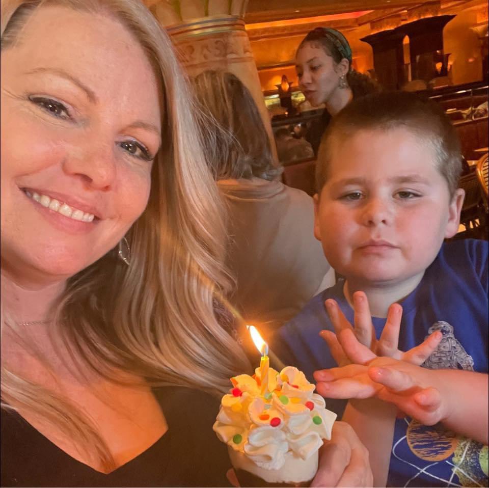 I stayed up so I could be the first one to wish <a href="/Amber_Ragsdale/">Amber Ragsdale</a> a happy 40th birthday! We love you more than ever and hope and pray that today is special for you. I can’t wait to celebrate it with you this weekend. Enjoy your day and remember we love you! HAPPY HAPPY BIRTHDAY!