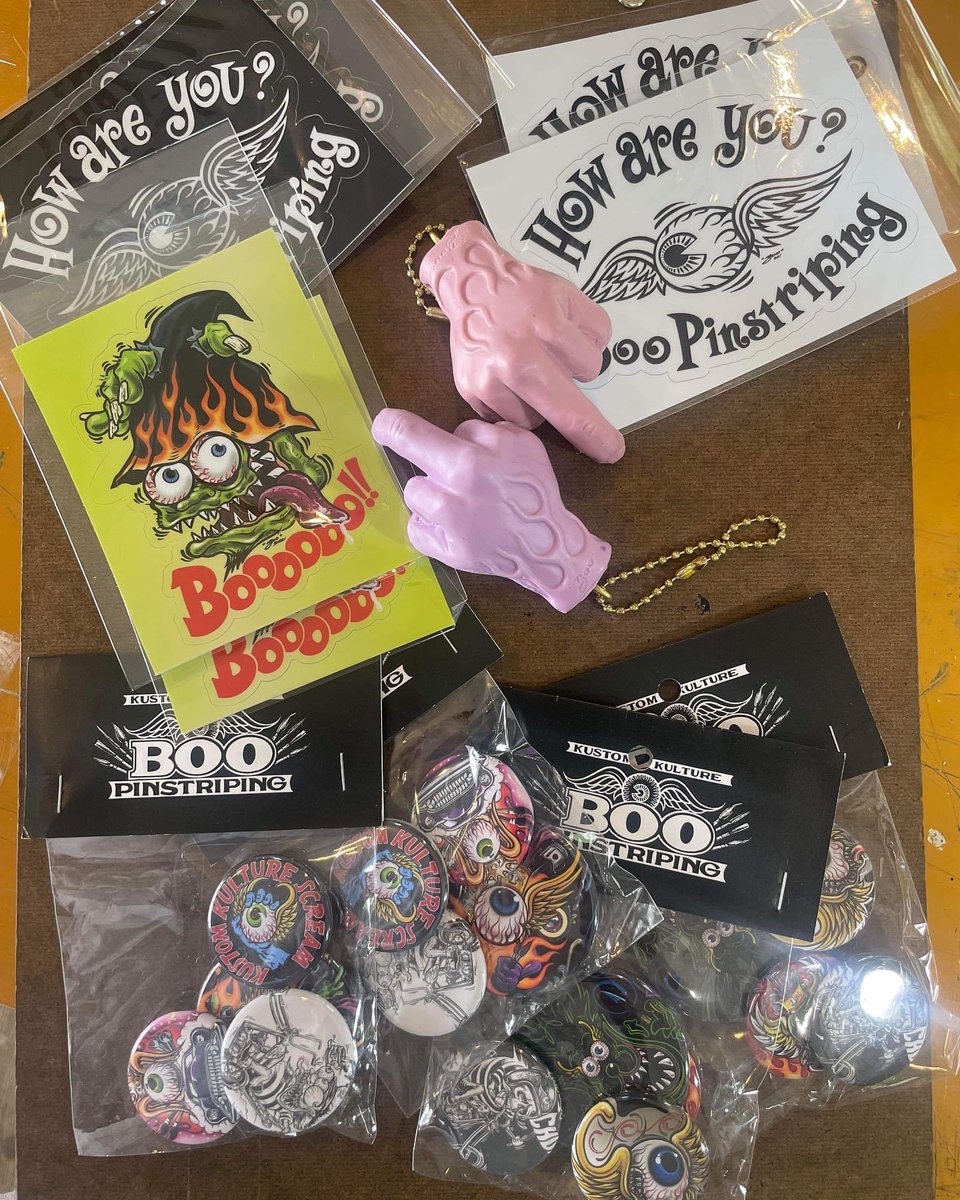 BOO PINSTRIPING 様より　
今年もWelcome Bagに素敵な商品をご提供いただきました！
<a href="/boopin26/">BOO pinstriping</a> 様、誠にありがとうございます❗️
先着順で10時からのお渡しになります！
皆様のお越しをスタッフ一同、心よりお待ちしております♬
#pinstriping 
#therockincruisin 
#october1
#kogagreenpark 
#carshow