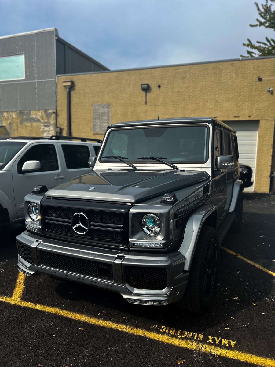 BlaiseBTW's tweet photo. Selling a g550 55k 72k miles, rebuilt title because it hit a deer and messed up the hood. https://t.co/aJiGEA5LqL