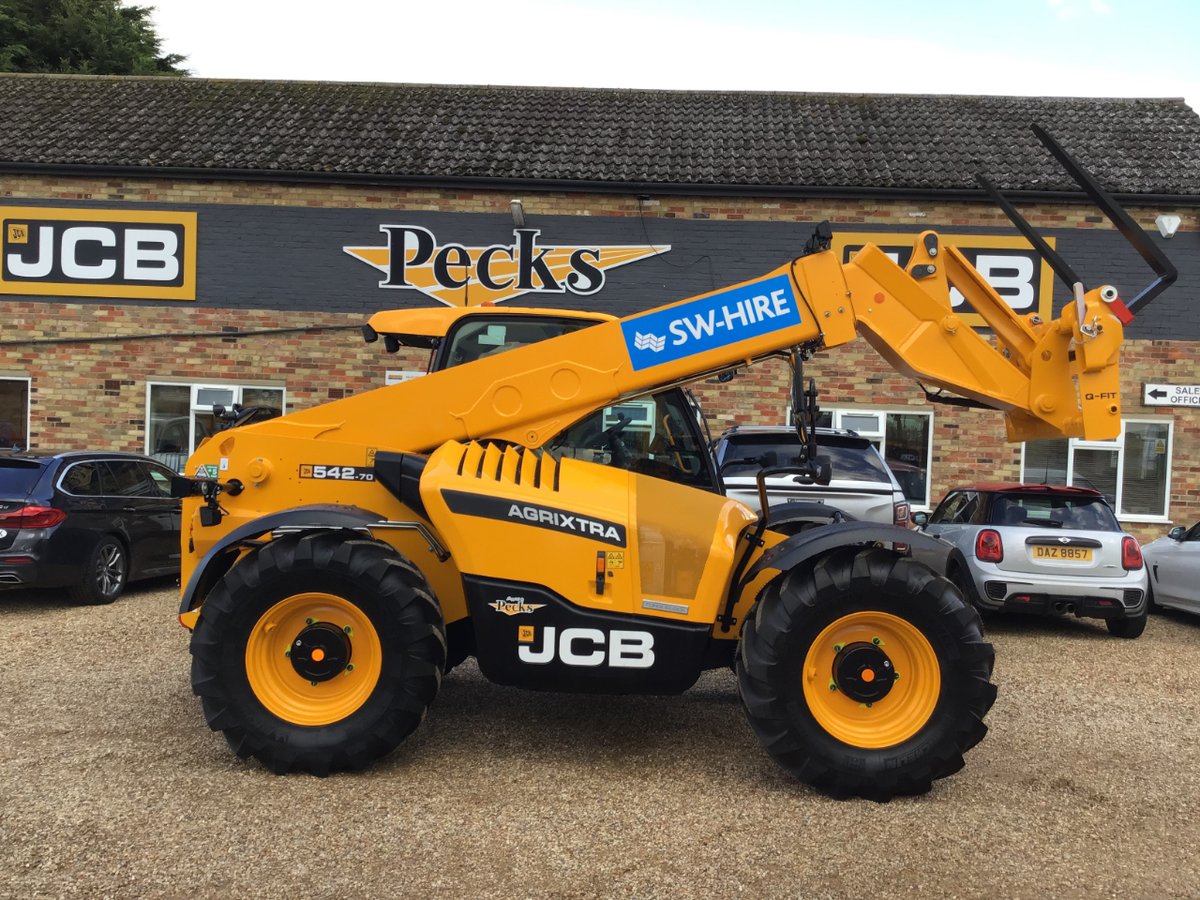 SWHire's tweet photo. Brand new JCB 542.70 Xtra supplied by @PecksAgritrac ready for hire.

#telehandlerhire #hire #telehandler #nationwide #shortterm #longterm #agriculture #farming #farmlife #JCB https://t.co/E3YWv4ySBJ