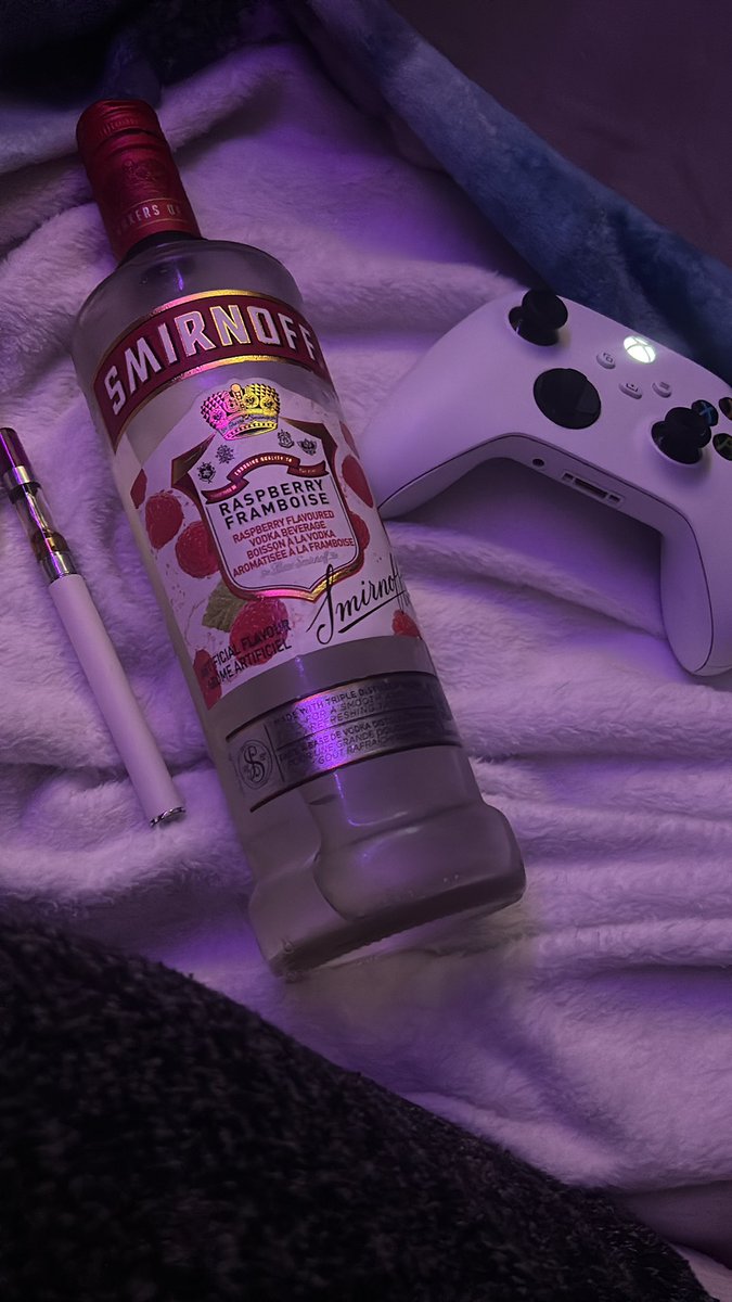 Every like and retweet I’ll take a shot 🤪😘 get me fucked up and take advantage of me pls 🥺🤪💦 #nsfwtwt #nsfw #nsfwx #nsfw_twt #horny #nudes #kinky #kinks #daddy #cnc #slut #cum