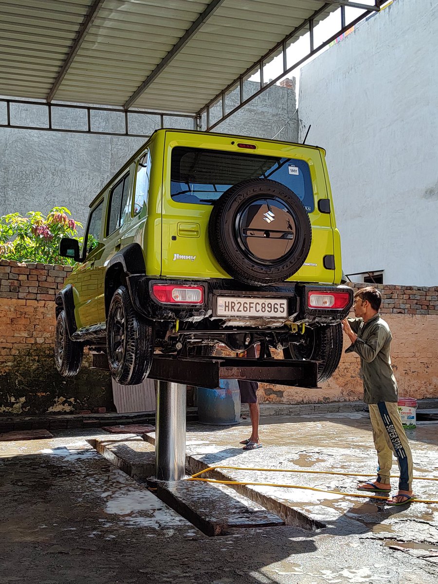 As much I love driving beautiful machines like the @NexaExperience #Jimny, I also love to keep them clean. Media car, my car, your car - doesn't matter. A car is a car & it deserves to be treated with respect, love, & care.
#CleanCar is always a #HappyCar
@91wheels