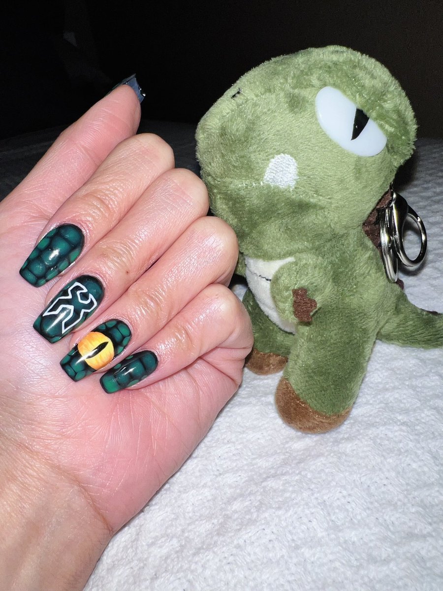 came on here to show off my lost lands nails 

done by yours truly 🥹🦖 

<a href="/Excision/">Excision</a> <a href="/lost_lands/">Lost Lands Festival</a>