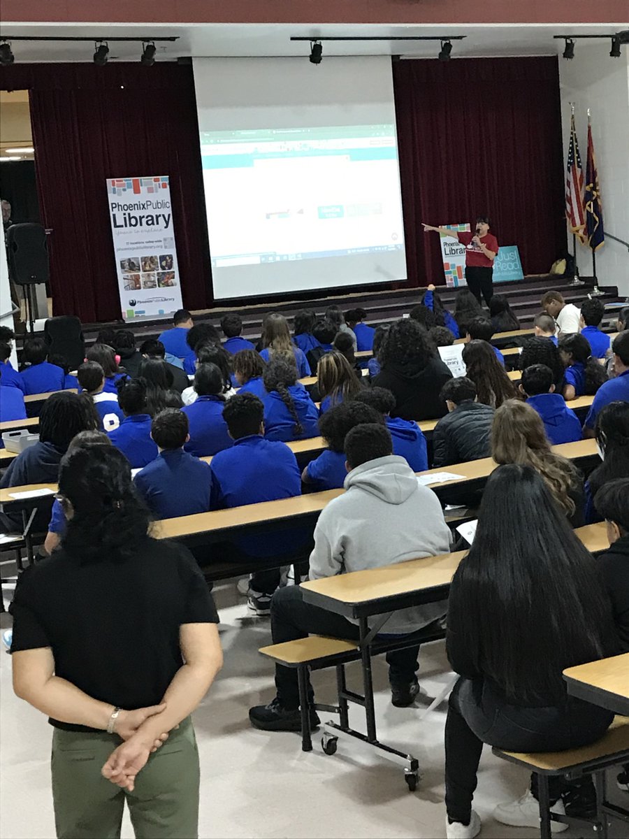 PhxLibrary's tweet image. Library staff is out &amp;amp; about to promote the #AmazingLibraryCard for Library Card Sign-up Month in September. Check out this school visit for students at King's Ridge Preparatory Academy. You can get your Amazing Library Card too! bit.ly/3sUWCxz #JustREadPPL