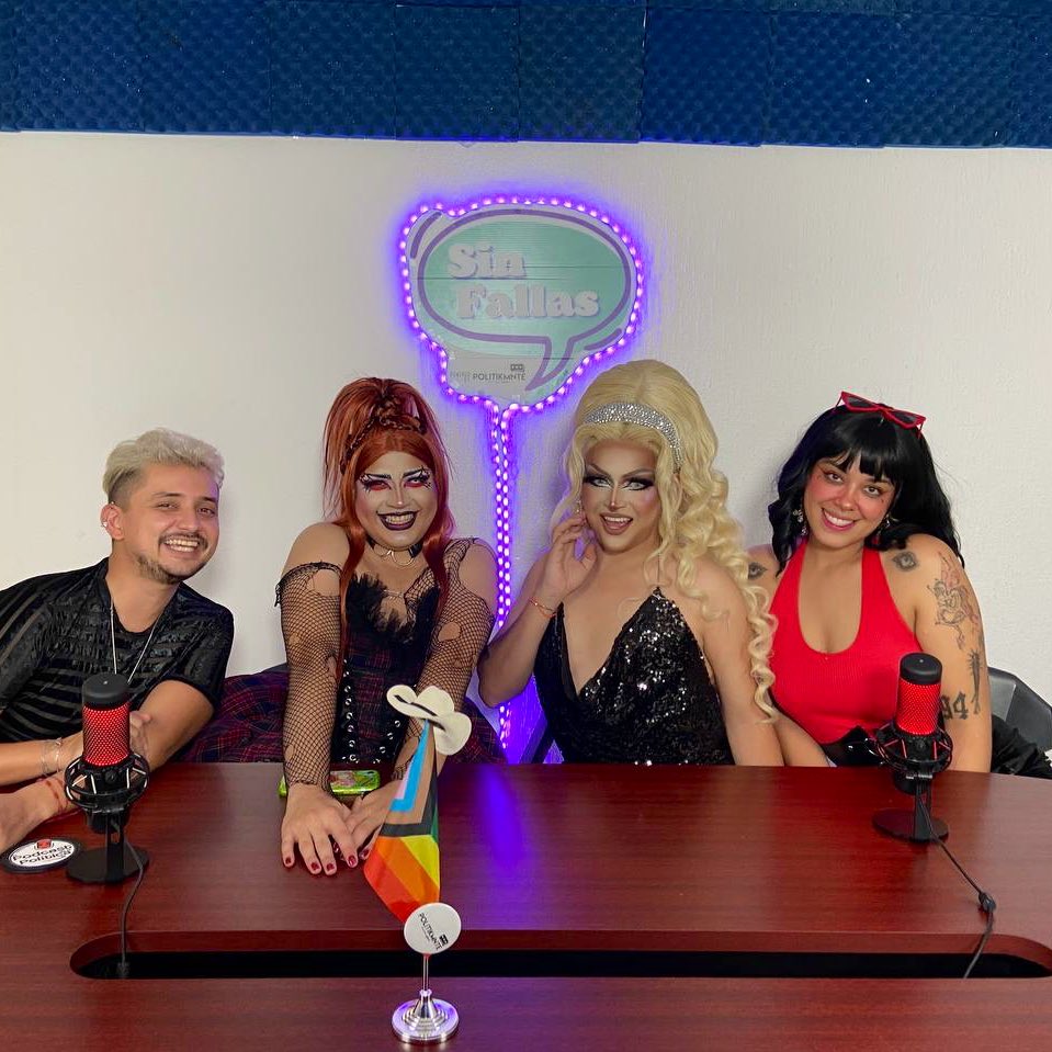 Politikmnte's tweet photo. NOS VEMOS MAÑANA EN UN EPISODIO MÁS DE #SinFallas : El Podcast 🎙️con nuestra invitada @dablond_ ✨ la estrella de la noche 🎇. 

Acompaña a Alex, Korina y @Angelost666 en este nuevo capítulo 🏳️‍🌈🏳️‍⚧️. 

¡Nos vemos en YouTube! ✌🏻. https://t.co/2tEhqlM6dp