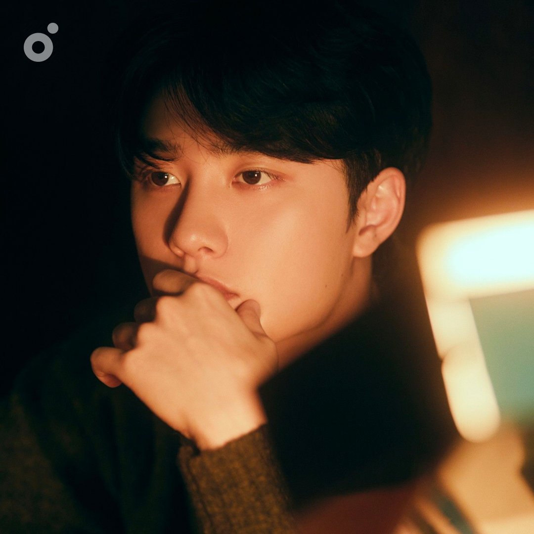 melon's tweet photo. #DO 의 두 번째 미니앨범 [기대]가 발매 후 24시간 스트리밍 2,065,800회를 기록하며 멜론의 전당에 올랐습니다!🏆

풋풋한 설렘이 느껴지는 MV와 함께 #디오 의 목소리로 가을을 물들이며, [기대]를 지금 멜론에서 만나보세요🤍
👉https://t.co/LoiVZ4wHLg

#EXO #엑소 #기대 #Somebody @weareoneEXO https://t.co/N3q8fUAIZb