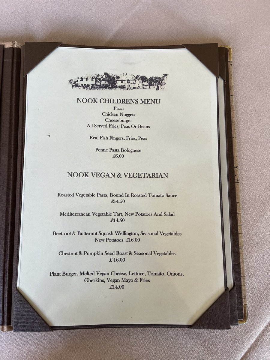 Inglenook Hotel tweet media