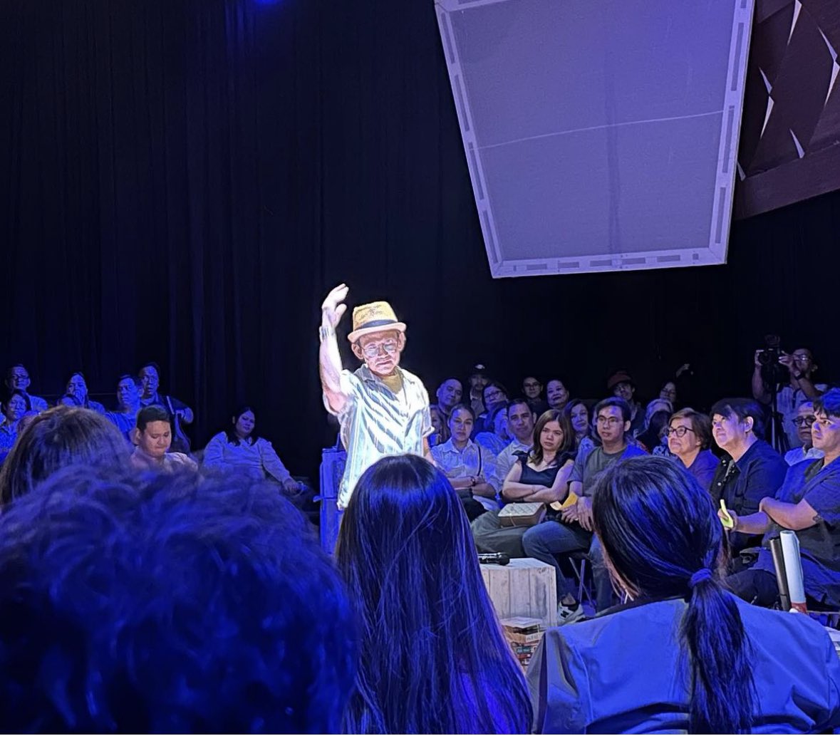 elybuendia9001's tweet photo. Watched Jon Santos in Bawat Bonggang Bagay and he really shook the audience, me included. Take his intelligence, wit,  heart and filter it through a story of loss and redemption and you have a one of a kind experience. Hilarious and poignant at the same time. Catch it if you can. @TheSandboxCo