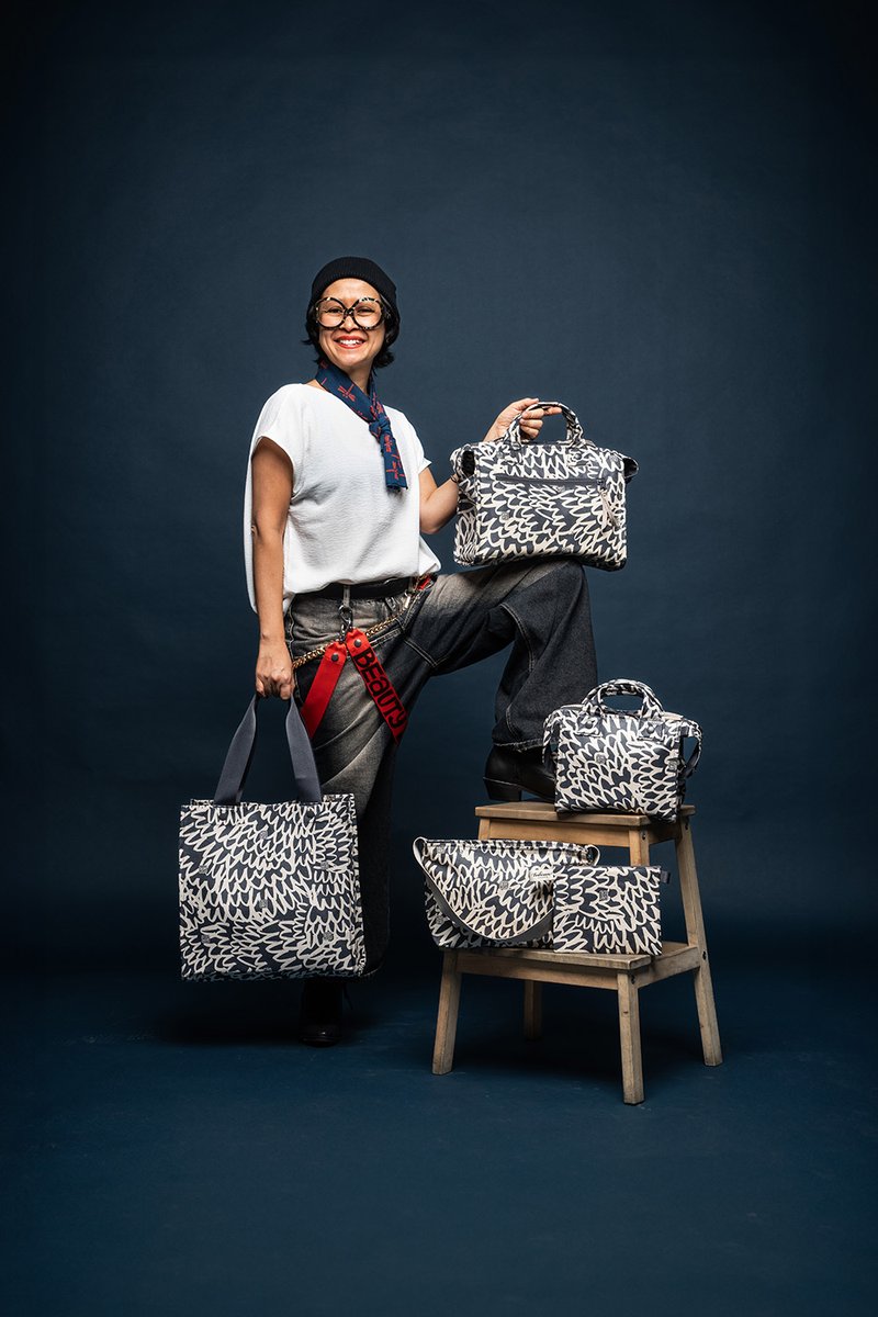 ‘Bulu’ Prints Edition now in the Light Coco colour! A colour that all Tulisan die hard fans will sure not want to miss, be sure to get your hands on, while supplies last!

See more: tulisan.com/collections/bu…