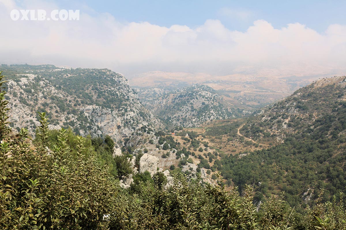 onefineart's tweet photo. Extremely beautiful Panorama from Baskinta... I stayed a few minutes contemplating Lebanon and praying that Lebanon will be better... Visit https://t.co/BQIWMwsypk

#lebanon #discoverlebanon #oxlb #mylebanon #baskinta #lebanonpanorama https://t.co/e8BJeAuWHK