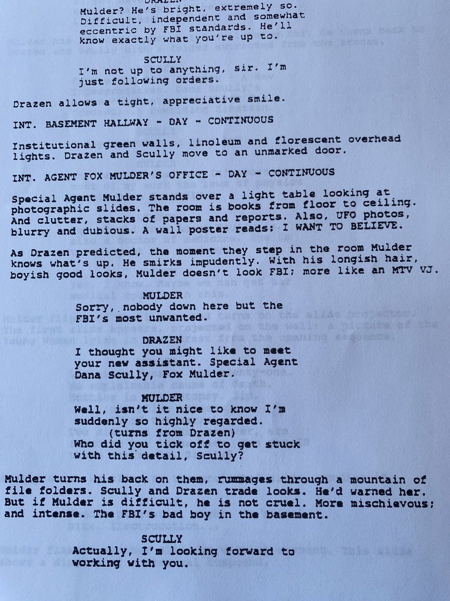 gilliansxgirl's tweet photo. Biggest Thankyou ever to @PhileFest_MSP for picking me to win this prize! Pilot script signed by every guest present (except Rebecca Toolan who I’m  💔 was sick the last day so I ended up missing getting her auto 😭) this is a 1st draft script &amp; includes scenes not aired! 😍😍 https://t.co/I691Mi9FJz