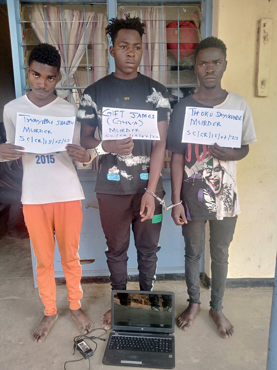Anawa mpaka kupha  munthu chifukwa chofuna kumubela laptop. 

Gift James is 19, Thoko Saikonde 18, and Twaibu Shaibu 18

Anapha 4th year student waku MCA