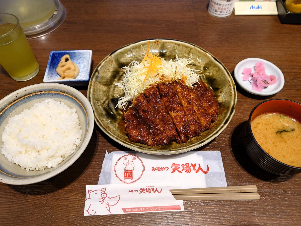 矢場町       (2015) グラブ磨き🛠️✨】 ⁡ 久保田スラッガー 軟式内野手用 L7S