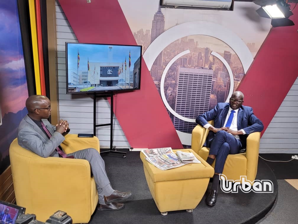 Mubarak: Do you still think you're still the FDC leader? POA: Why not? You think the 200 cheerleaders mobilised from Kisenyi and Kasokoso are the leaders? We have grass-root leaders. These leaders will be the ones to vote for their new leadership. #BigIssue | #UrbanUpdates