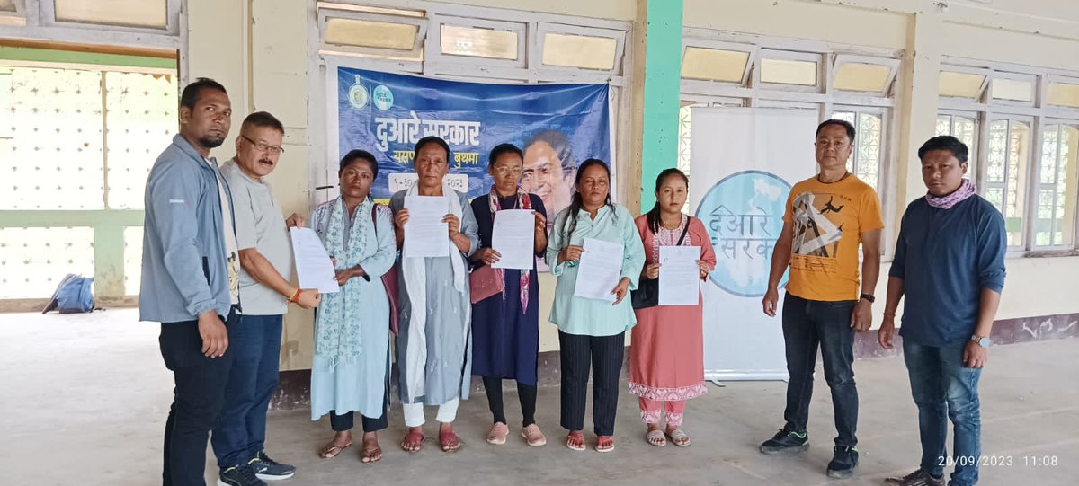 DUARE SARKAR Service Delivery of Medhashree/Khadyasathi/Tapasili Bondhu/&amp; Widow Pension at Bhutia Board Community Hall, Lamahatta GP, Rangli-Rangliot Block, Darjeeling. 
#Duare sarkar 
#Egiye Bangla