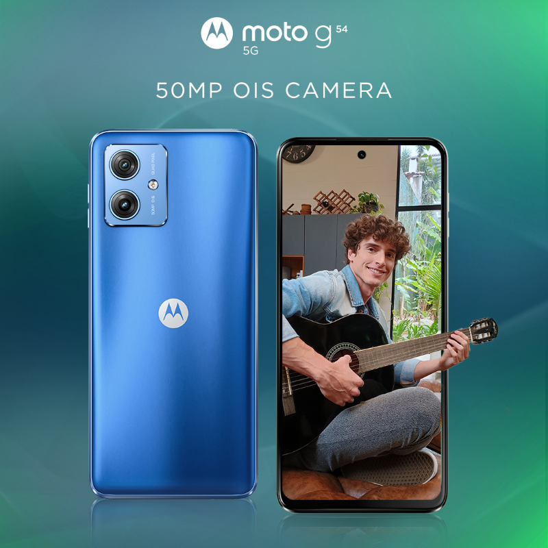 motorolaindia's tweet photo. Enjoy 12GB RAM, a spacious 256GB storage, the formidable MediaTek Dimensity 7020 processor, a 50MP OIS camera, and much more with the #motog54_5G! Sale is now live starting at just ₹14,499* on @flipkart, https://t.co/azcEfy2uaW & at top retail stores. #GoBeyondSpeed.