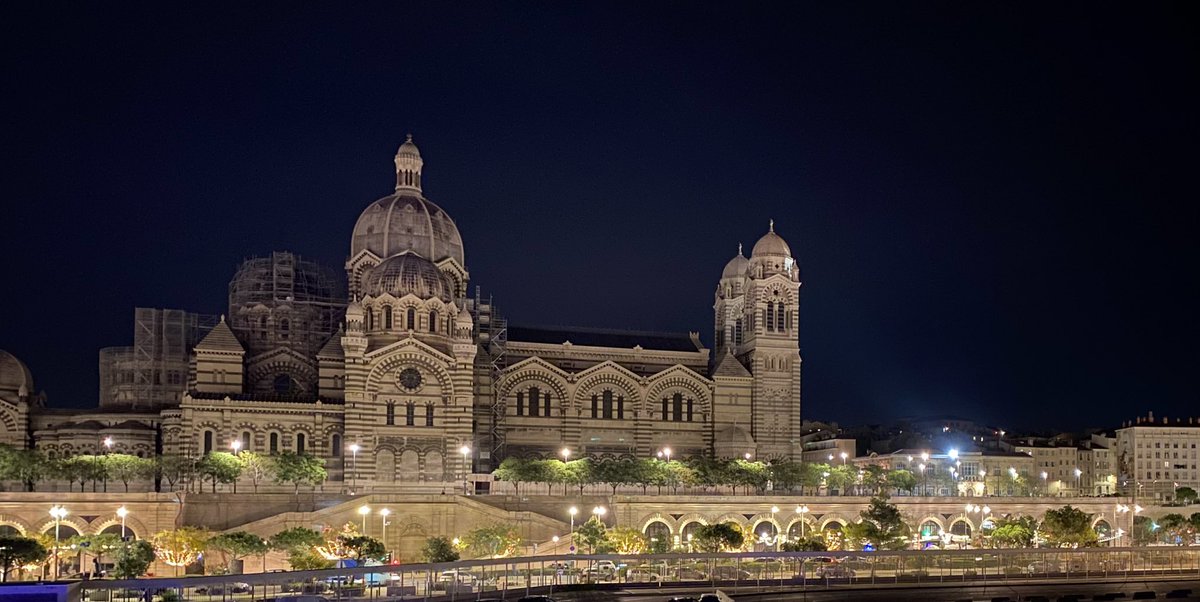 En partant du #𝗚𝗢𝟮𝟯 de <a href="/Medinsoft/">Medinsoft</a>, Sainte-Marie-Majeure, que nous appelons tous « La Major » s’offre aux regards des passagers.

Je ne me lasse jamais de la beauté de #Marseille