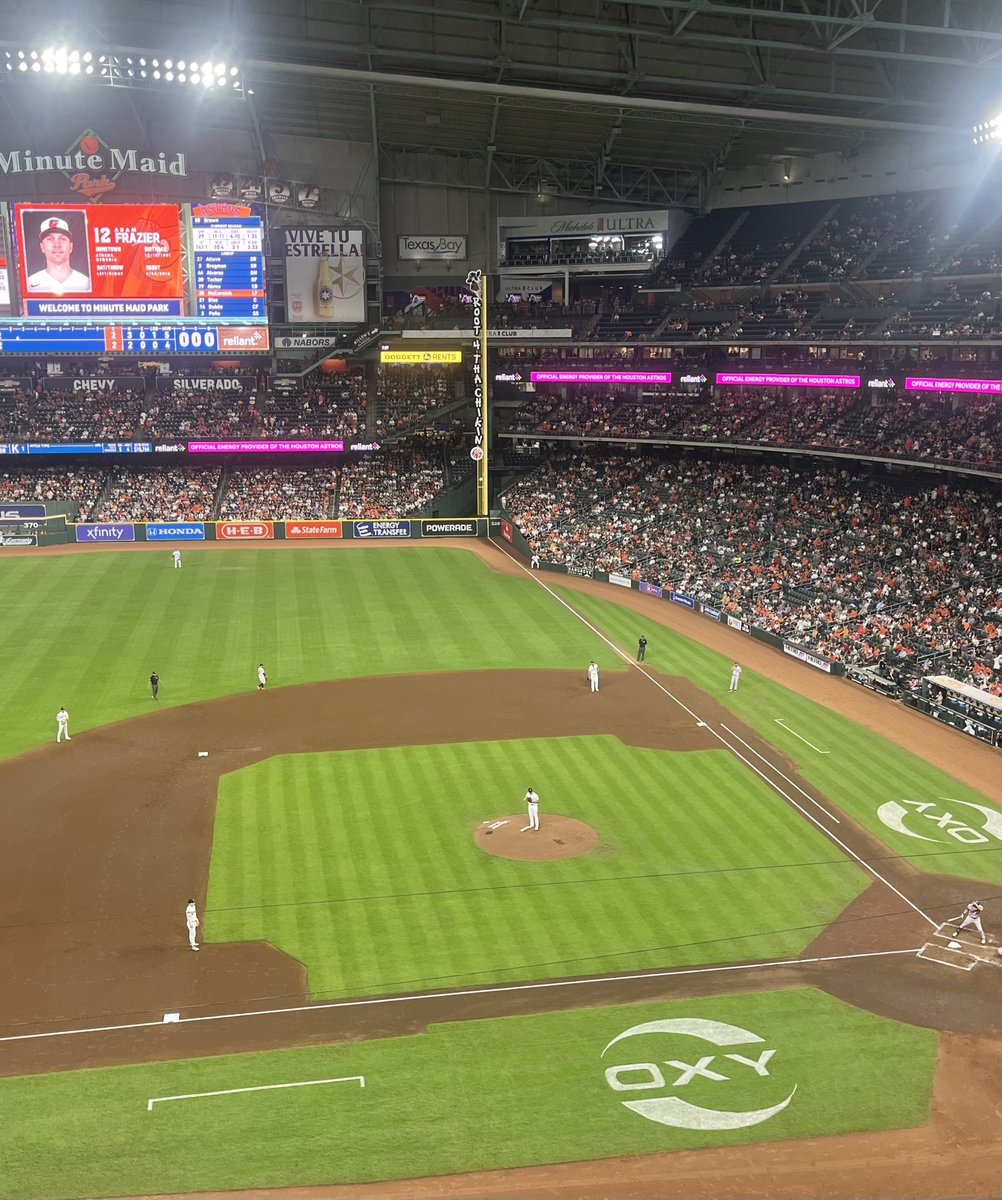 AlexBoardman18's tweet photo. Houston Texas 🤠🇺🇸🏈⚾️ https://t.co/itHQ9VSDOC