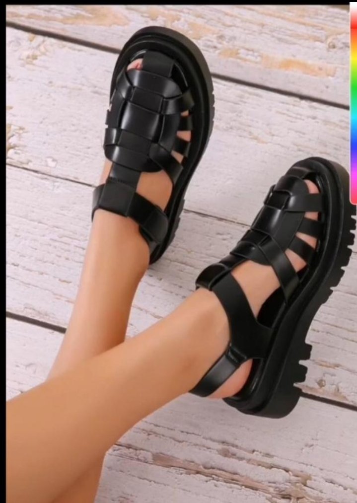 7thfooties_'s tweet photo. I thread of female footwears 

Can be made in your preferred colour and size

Delivery is nationwide

Kindly send a dm,call, WhatsApp 09030963008 to make an order 

#JusticeForMohbad
#imole 
#Djsplash
#BreakingNew 
#Gistlover https://t.co/A4OGrBay30