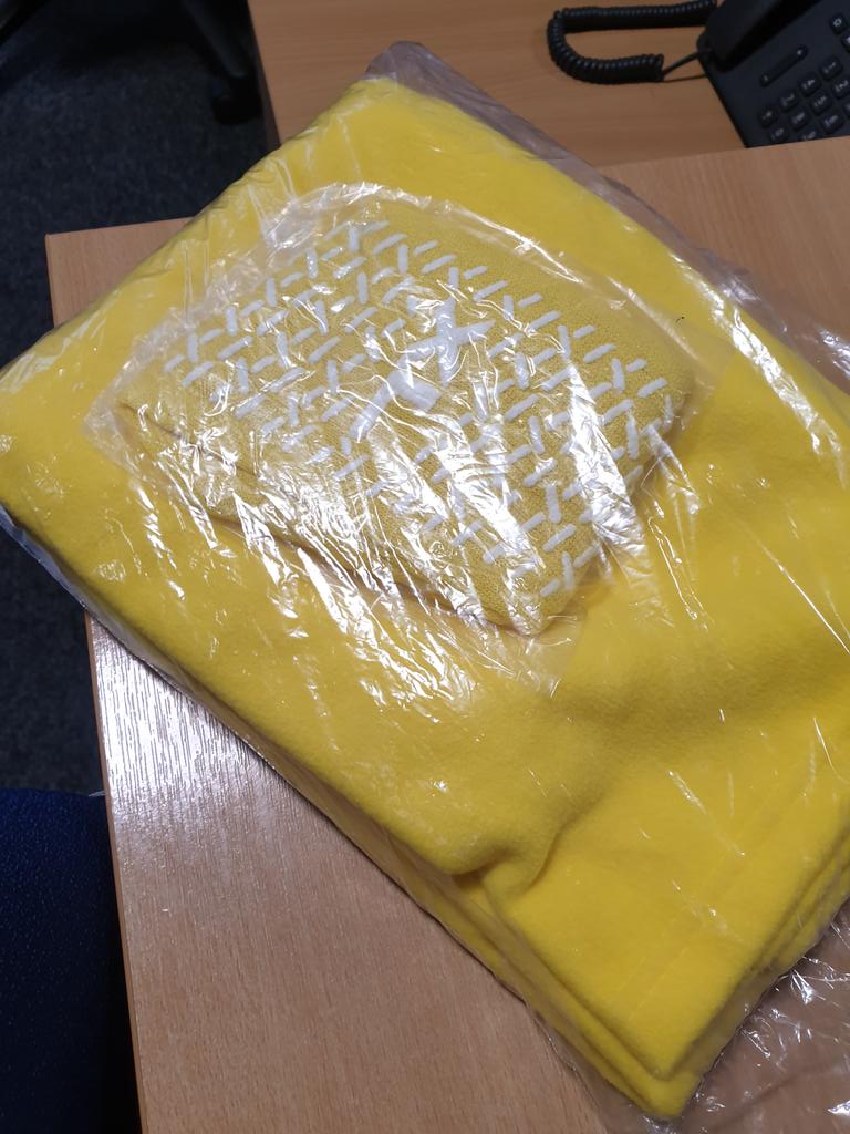 MYQualityImpro1's tweet photo. #ThinkFalls @MidYorkshireNHS we have been trialling the Yellow Blanket & anti slip socks. U will have seen patient's come from ED with the bundle which highlights that the patient is High Risk of Falls โ ๏ธ ๐ #prevention @MY_LenRichards @tamedprince @MYPatientExper @DomMyht https://t.co/ac4ZKUWuIn