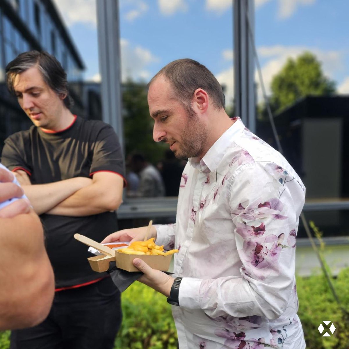 🍹☀️ Wat een fantastische Summer Drinks in onze kantoren in Hasselt en Kontich! 🎉 Het was het perfecte moment voor onze #Xplorers om bij te praten na de zomervakantie.  Blader door de foto’s om de vrolijke momenten te beleven! 👉#XploreGroup #SummerDrinks #Hasselt #Kontich