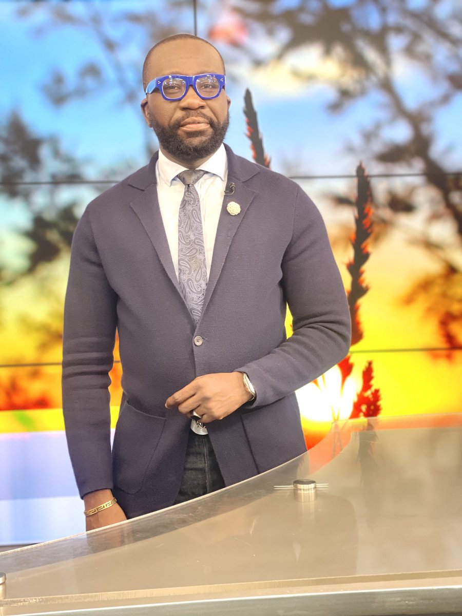 BenjaminAkakpo3's tweet photo. We wish you a #WunderbarWednesday filled with #RealJoy, Ghanafu)!😇
Join us on the #AMShow and let’s have a thrilling time - #ForGodAndCountry!🇬🇭🙌🏾
#JoyNews https://t.co/0RPSVUreMF
