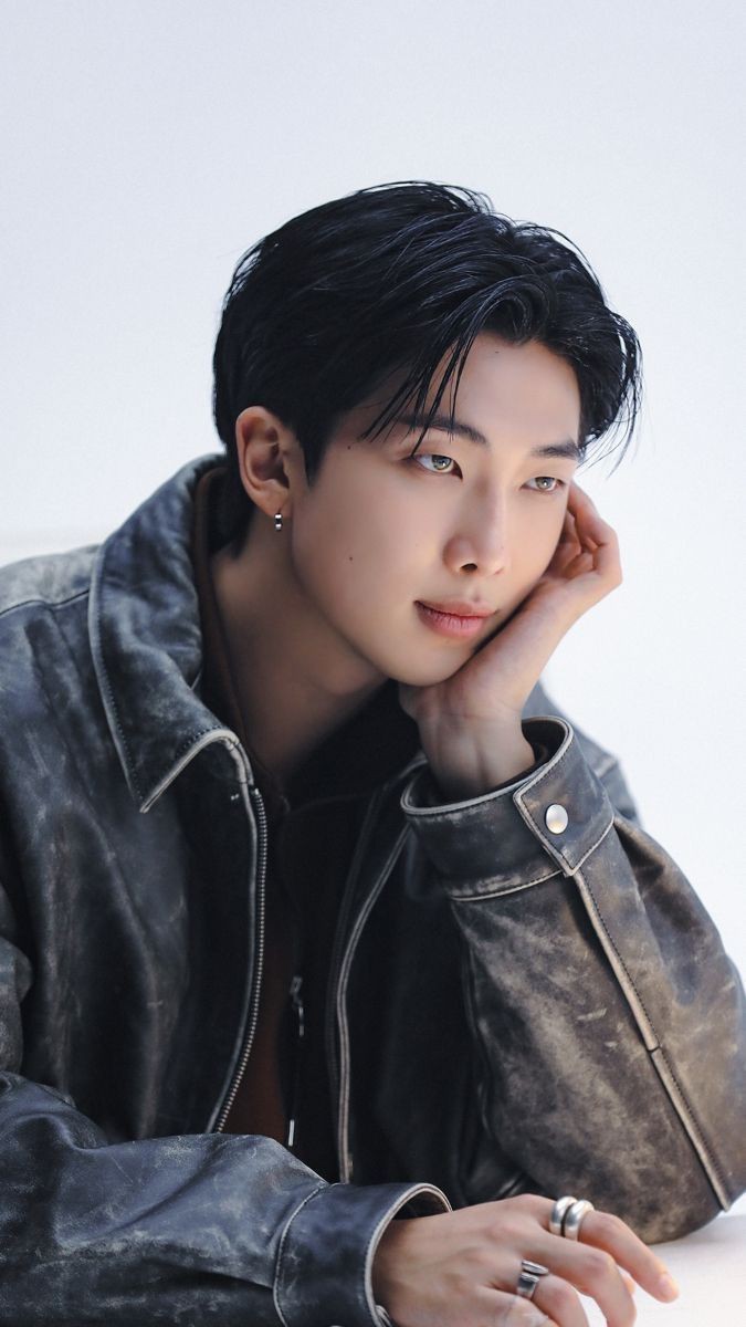 I vote #Indigo by #RM for #KpopAlbumOfTheYear at #PopGoldenAwards