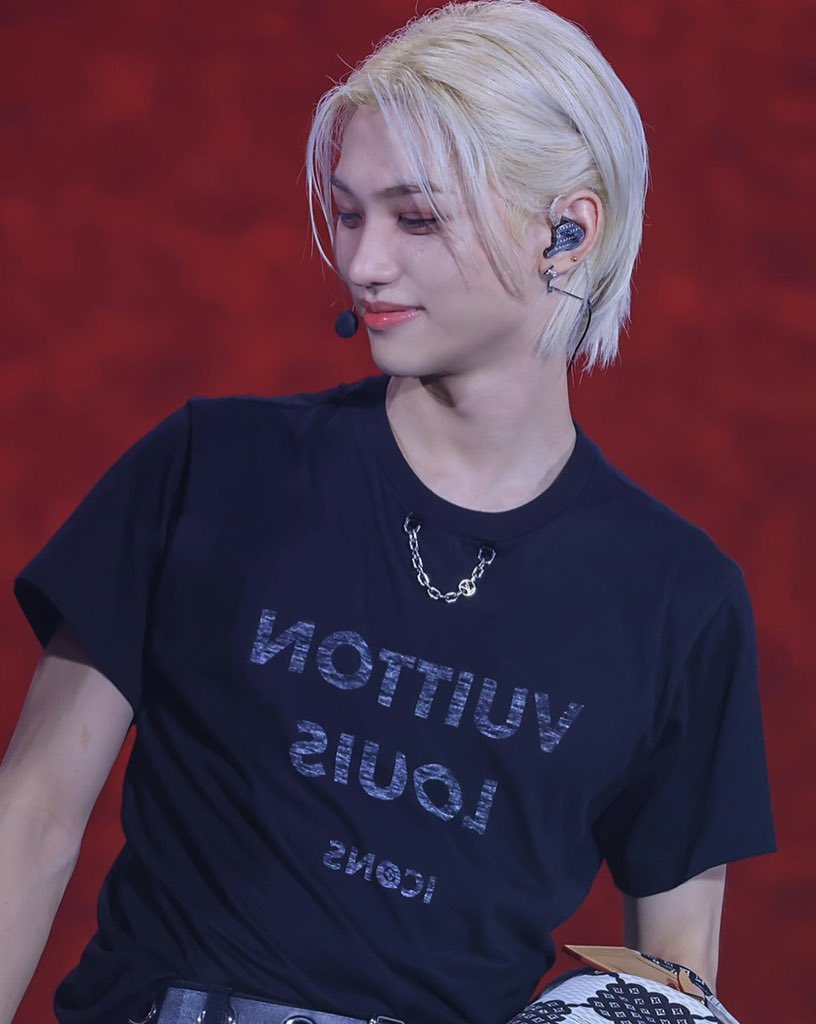 HAVE YOU VOTED FOR FELIX TODAY ?? Let’s wide the gap as much as possible, he deserves this ad so much 

It’s so easy to vote: 
haloocean.com/vote