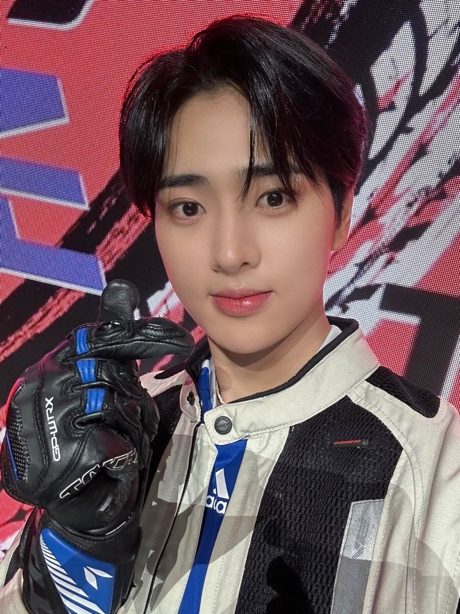 TPST__official's tweet photo. [📸TEMPIC]

23.09.20 #SHOWCASE

🤍오늘의 템페스트🖤

#TEMPEST #템페스트
#폭풍속으로 #VroomVroom
#한빈 #형섭 #혁 #은찬
#LEW #화랑 #태래 https://t.co/Owg97zKuSN